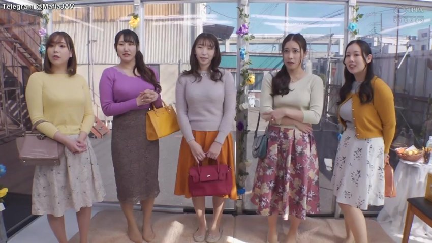 /2026-06-24 23-59/Main sama ibu-ibu arisan.mp4